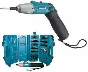 Отвертка аккумуляторная 6723 DW (4,8В, 0.6Ач, 80насадок, чемодан) Makita